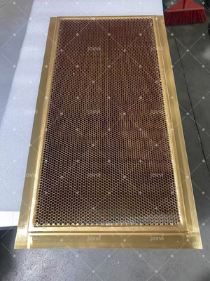 300mm X 300mm বায়ুচলাচল উইন্ডো দীর্ঘস্থায়ীতা প্রদান উচ্চ যান্ত্রিক শক্তি কঠোর শিল্প পরিবেশে জন্য উপযুক্ত